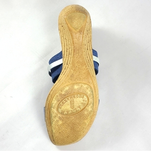 Italian Shoemakers Vivian Slip On Wedge Platform Denim Blue Sandals Straps Sz 10 - Picture 12 of 15